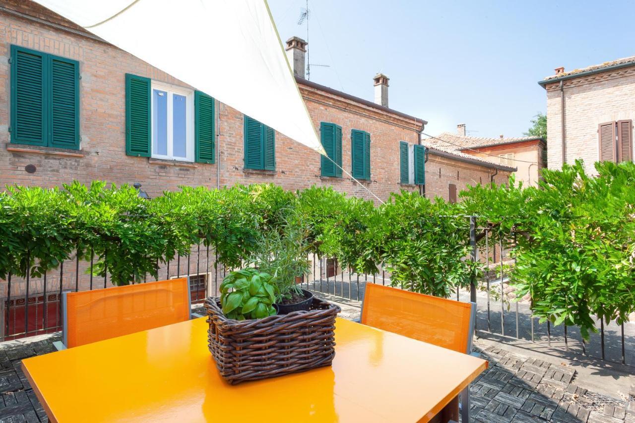Ferrara Casa Dell'Archivolto Con Garage Apartment Luaran gambar