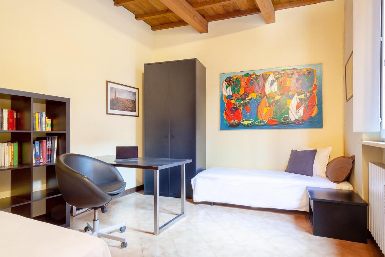 Ferrara Casa Dell'Archivolto Con Garage Apartment Luaran gambar